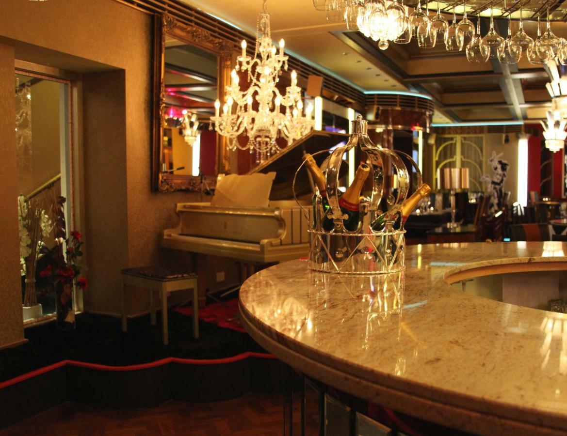 Earl Of Doncaster Hotel Exterior photo